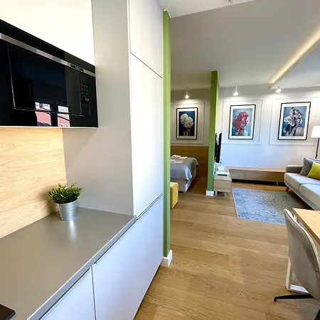 Lm Axis Apartment Kielce Exterior photo